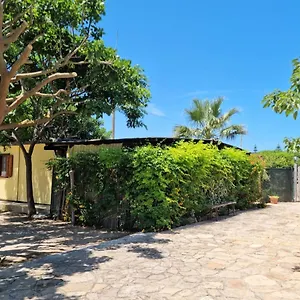 Susansea House Marsala